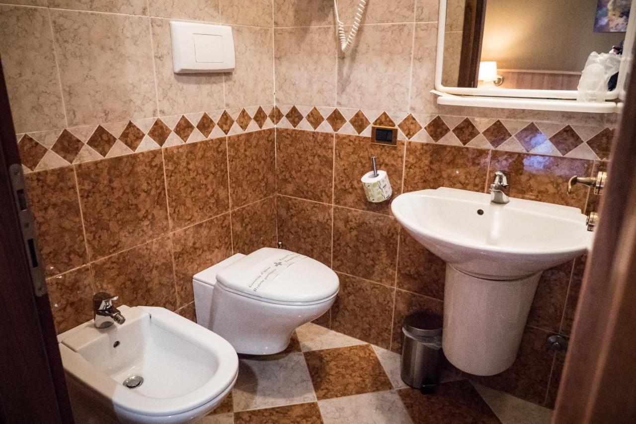 Villanova Hotel Сан Бонифацио Экстерьер фото